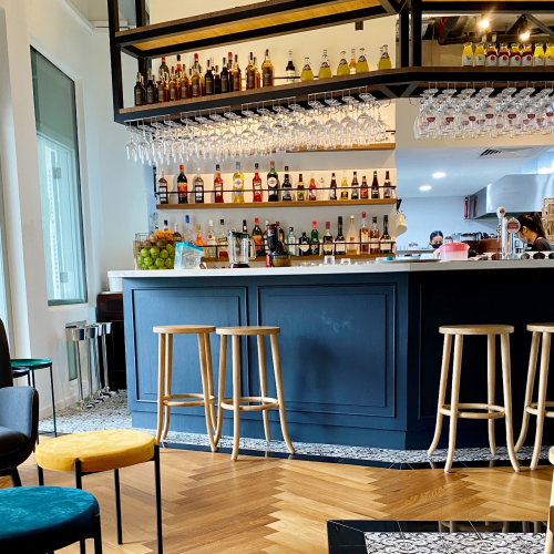 Interior_bar